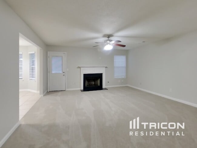 Building Photo - 340 Wekiva Ct