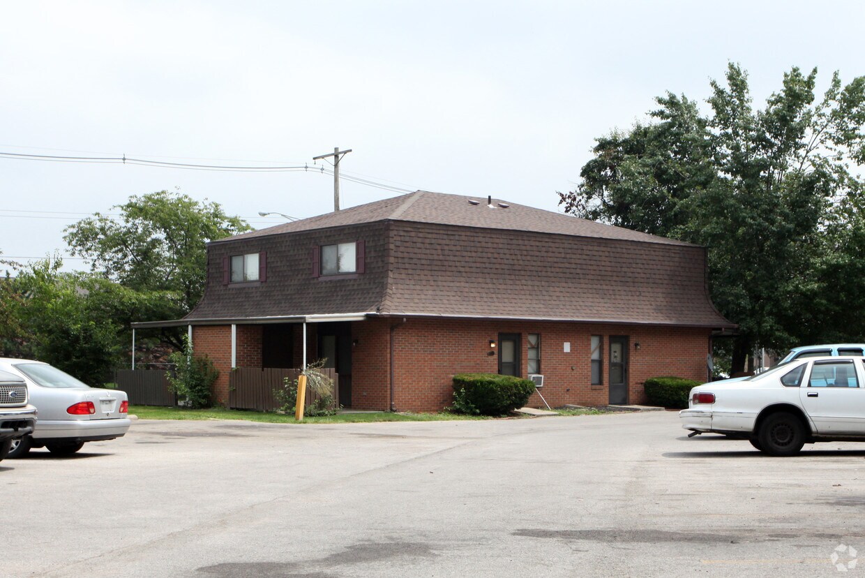 Building Photo - Village On Courtright