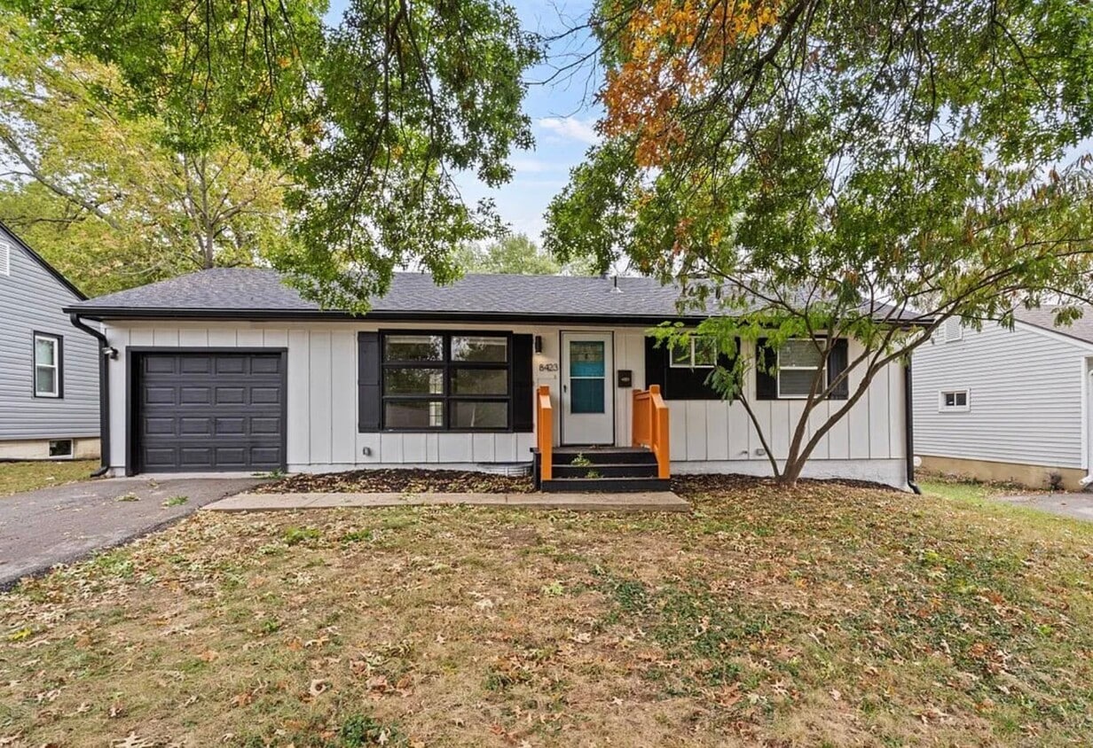 Foto principal - 8423 Oak St