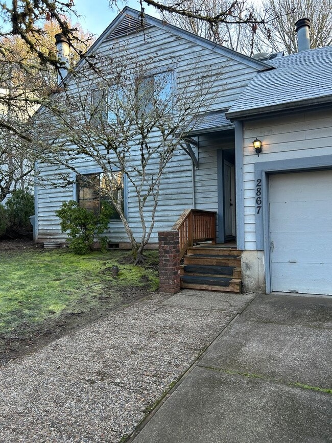 Building Photo - 2867 NW Glenridge Dr