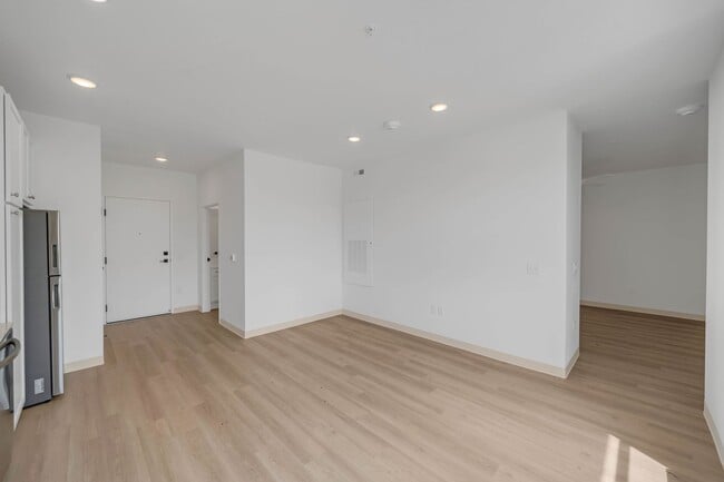 Interior Photo - The Windsor - Windsor Heights