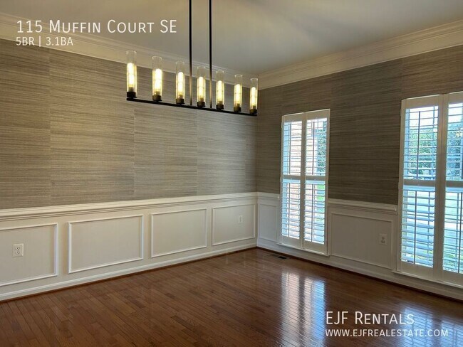 Foto del edificio - 115 Muffin Ct SE