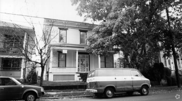 Building Photo - 1825 SE 12th Ave