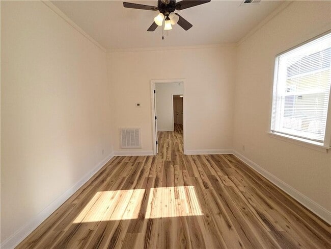 Building Photo - 1624 N Miro St