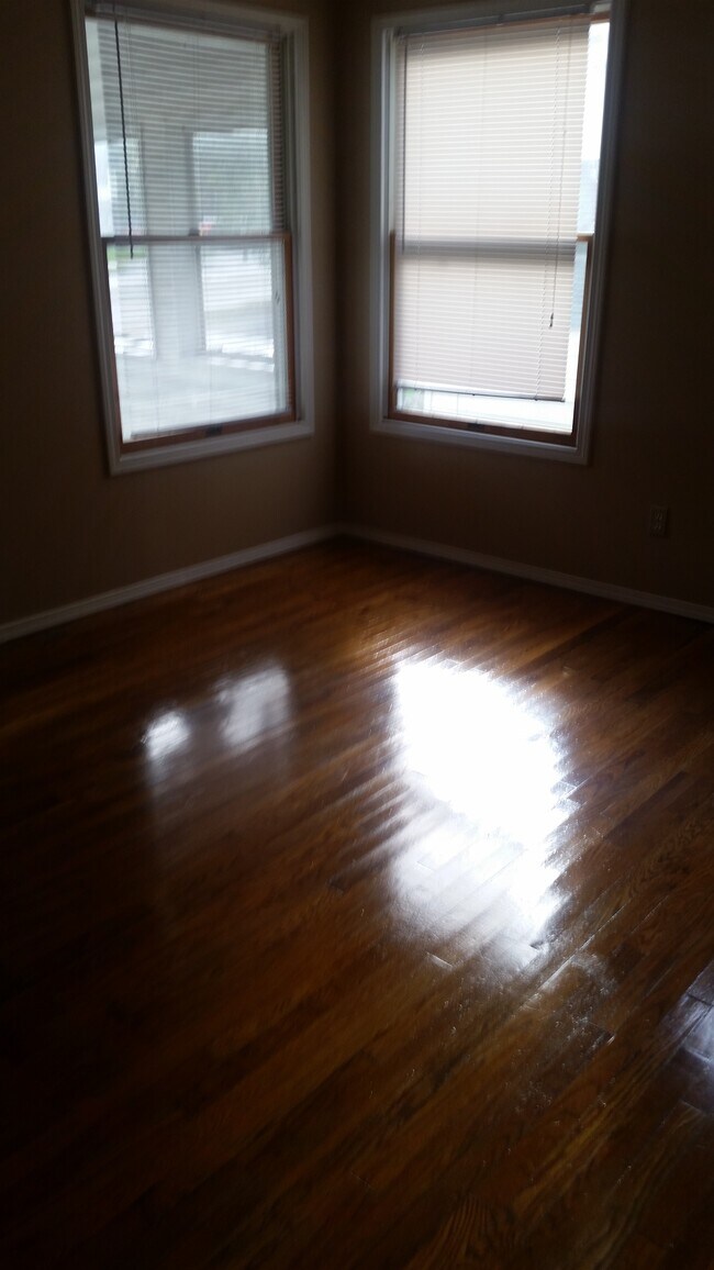 Foto del edificio - 2069 Lake Ave