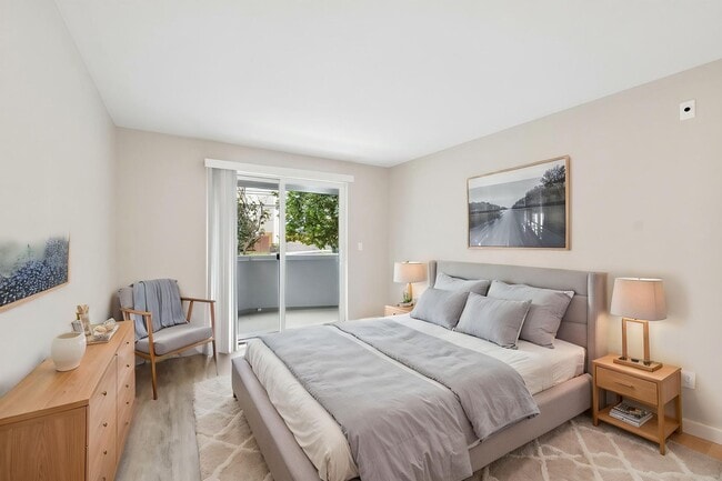 Interior Photo - 3030 Lake City