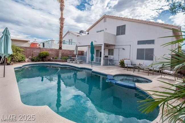 Building Photo - 3049 Emerald Creek Dr