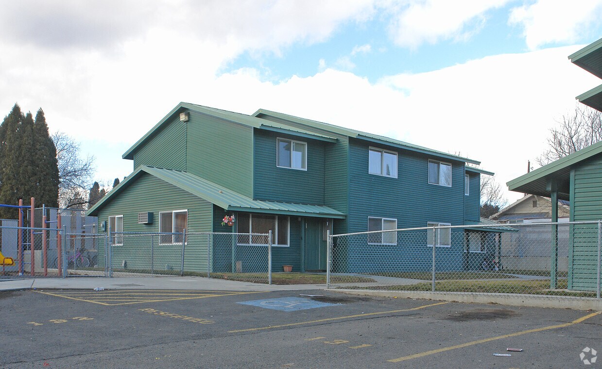 Primary Photo - 1322 S 18th Ave