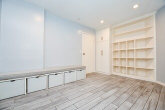 Building Photo - 11906 Pepperdine Ln