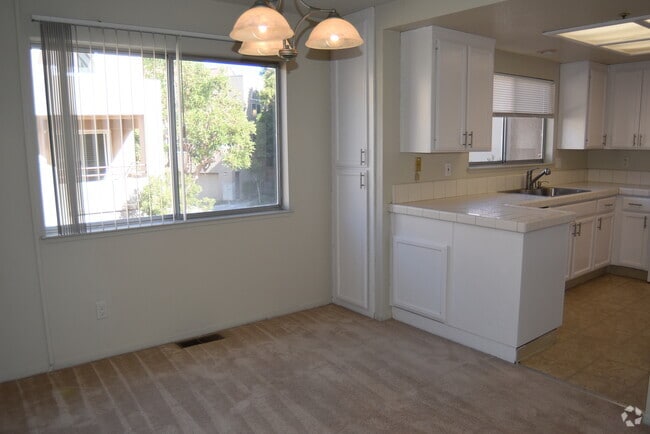 Building Photo - 109 Cityhomes Ln