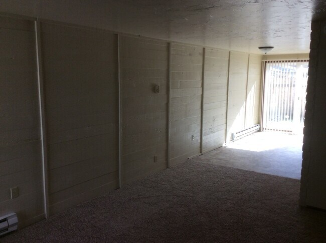 Building Photo - 2 Bedroom Duplex in Whiteaker Neighborhood