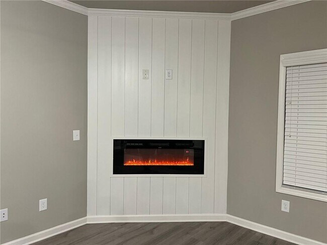 Foto del edificio - 5332 Fox Hl Ln