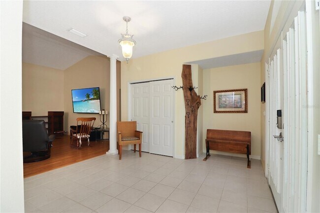 Foto del edificio - 21300 Royal St Georges Ln