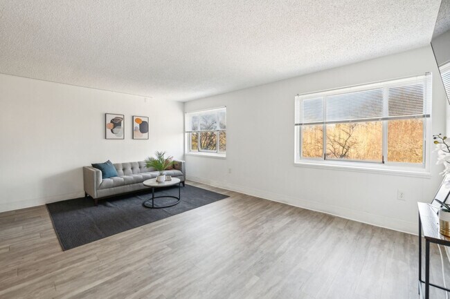 Foto del edificio - 1711 Bellevue Ave