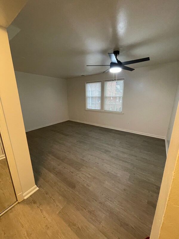 Building Photo - 2008 Fort Davis St SE