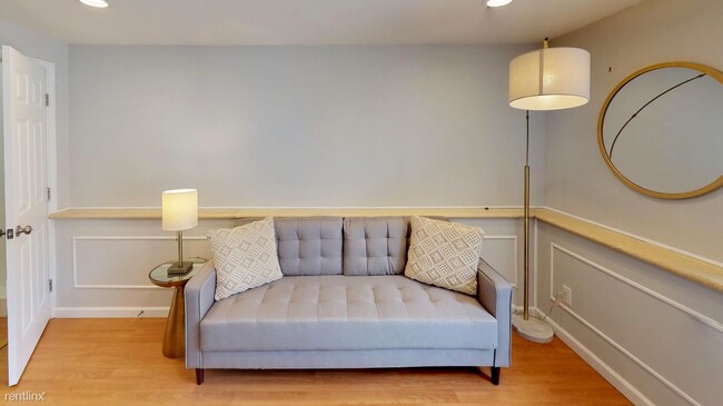 Foto del edificio - 1 br, 1 bath House - 1582 42nd Ave Private...