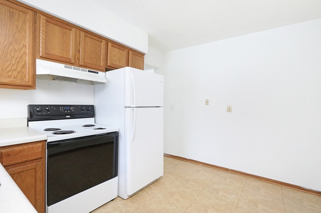 Building Photo - 2537 Lynner Dr