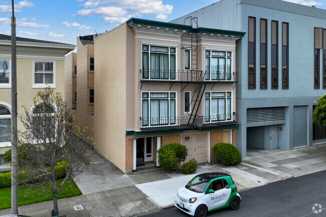 Alternate exterior - 186 Commonwealth Ave