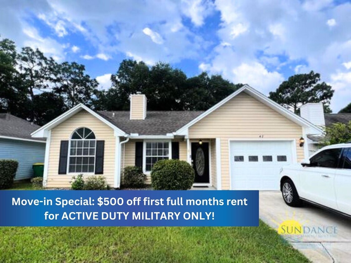 Foto principal - Gorgeous 3 Bedroom Home in Mary Esther: Mo...