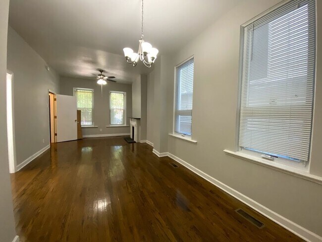Building Photo - 1458 N Orleans St