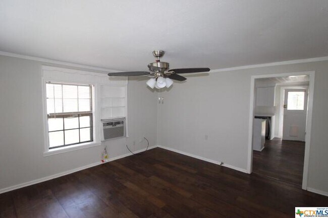Building Photo - 1204 S 23rd St