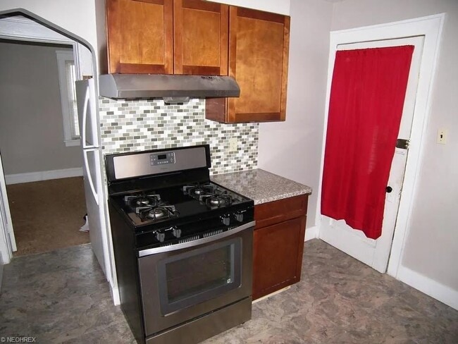 Foto del edificio - 1681 Sunview Rd