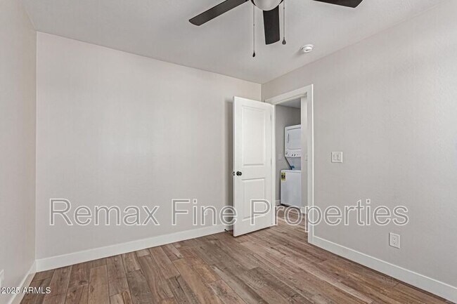 Building Photo - 6421 S 23rd St