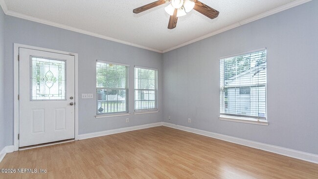 Building Photo - 3237 Mayflower St