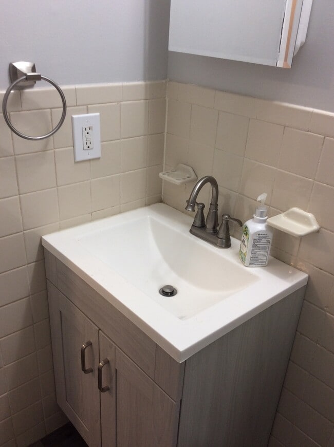 Foto del edificio - 10 Donna Ct