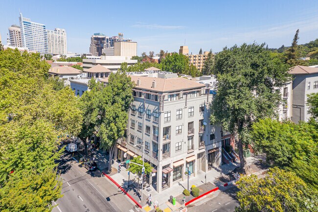 Aéreo - 1801 L Street