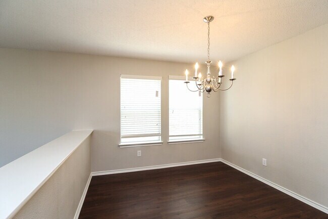 Foto del edificio - 2309 Raven Ct