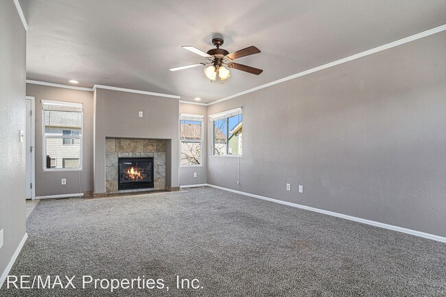 Building Photo - 4 br, 3.5 bath House - 2050 Sage Grouse Ln.