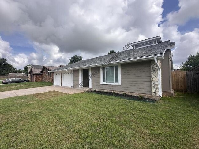 Building Photo - 8317 NW 85th St
