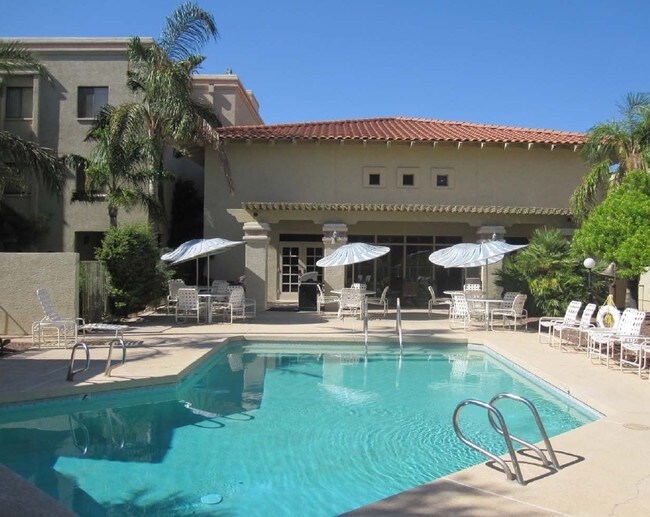 Casa Del Rio 12751 N Plaza del Rio Blvd Peoria, AZ