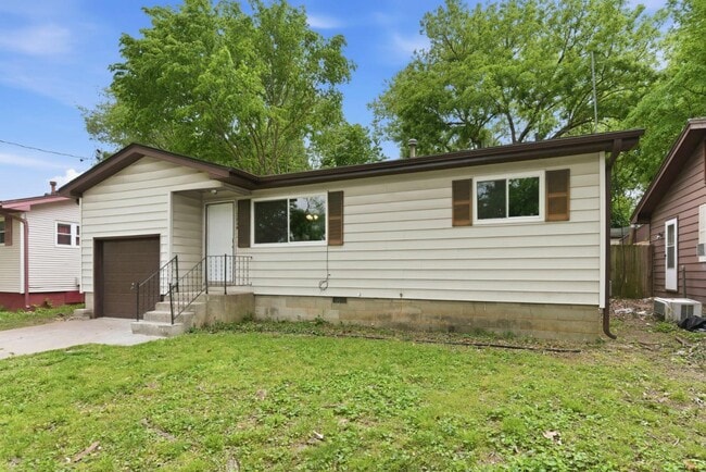 Foto del edificio - 2744 N Pierce Ave