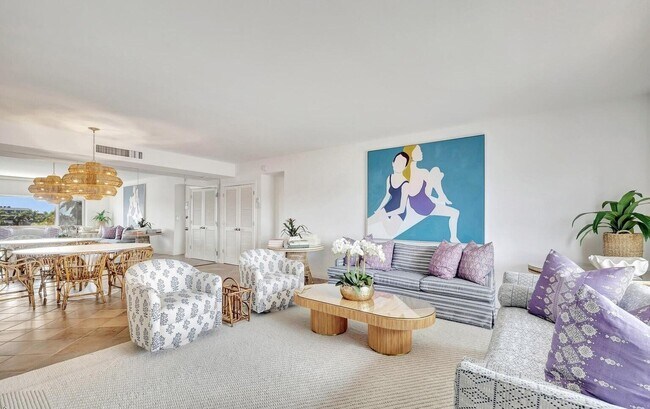 Foto del edificio - 250 Bradley Pl