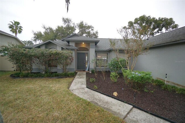 Foto del edificio - 3605 Treeline Dr