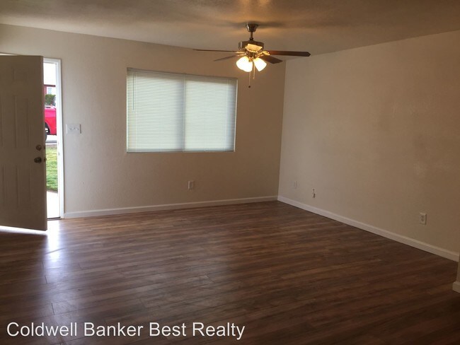 Building Photo - 3 br, 2 bath House - 1105 Cherry Lane
