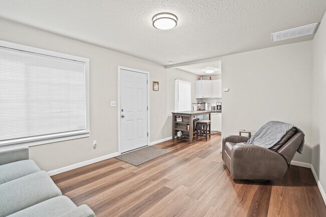 Building Photo - 18420 E Bow Ave