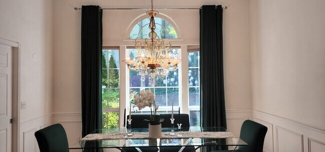 Dinning room - 10414 NW Brittney Ct