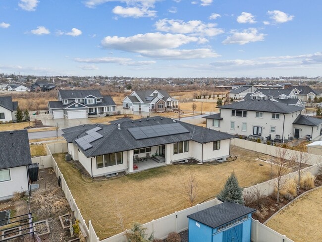 Building Photo - Stunning Single Family Home In Beautiful N...