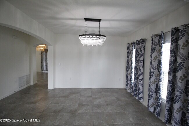 Building Photo - 4369 Alligator Flag Cir
