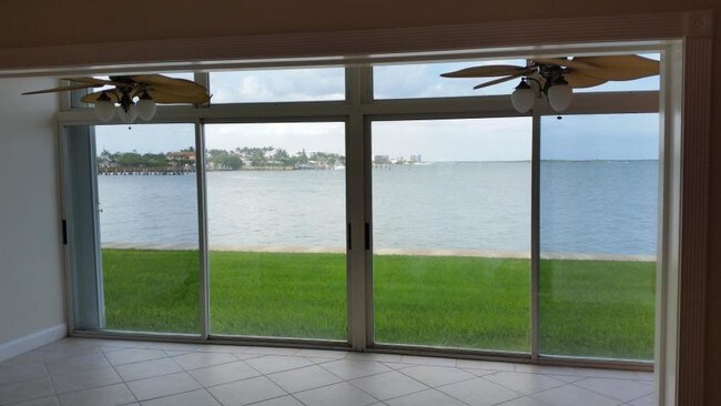 GLASS ENCLOSED LANAI - 400 Wilma Cir