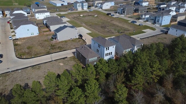 Building Photo - 3316 Vine Ter Trce