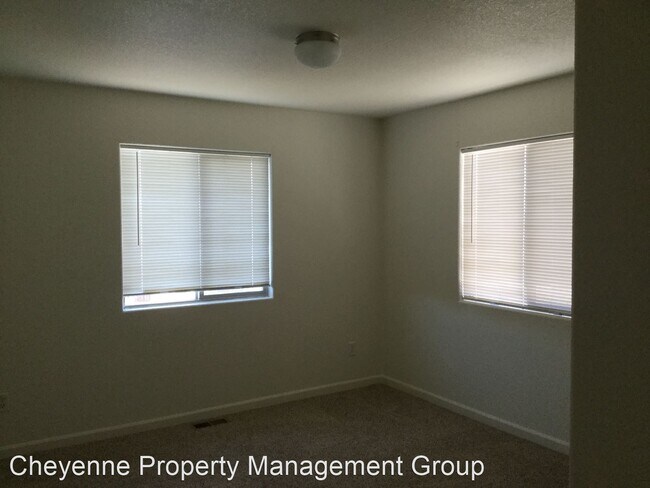 Building Photo - 4 br, 3.5 bath House - 5011 Crews Ct