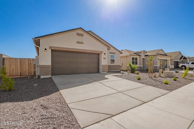 Building Photo - 5617 E Axle Ave