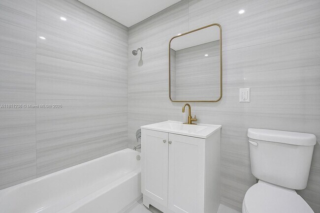 Foto del edificio - 105 NW 14th Way