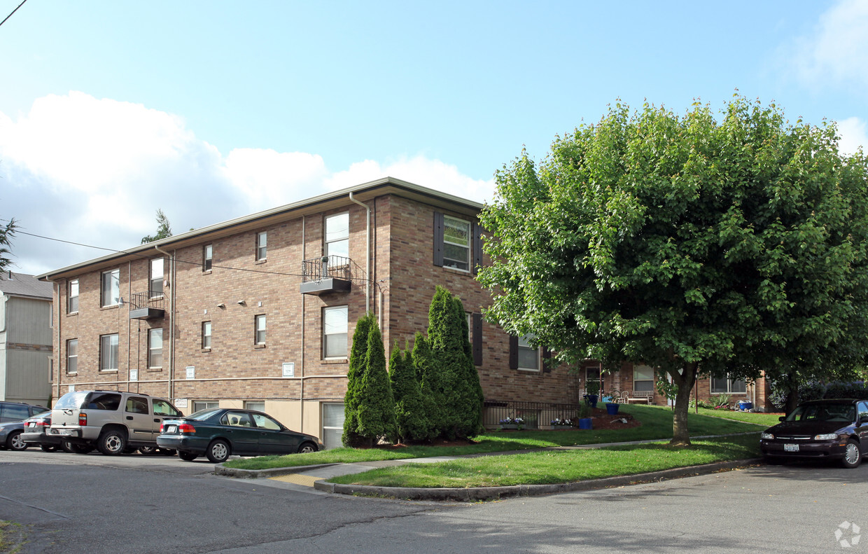 Building Photo - Patricia Apartments