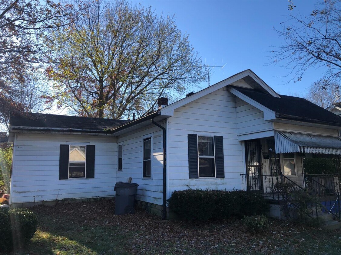 Primary Photo - 446 Lindberg Dr