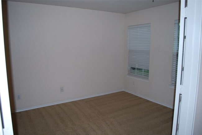 Photo - 4713 Fox Sedge Ln House